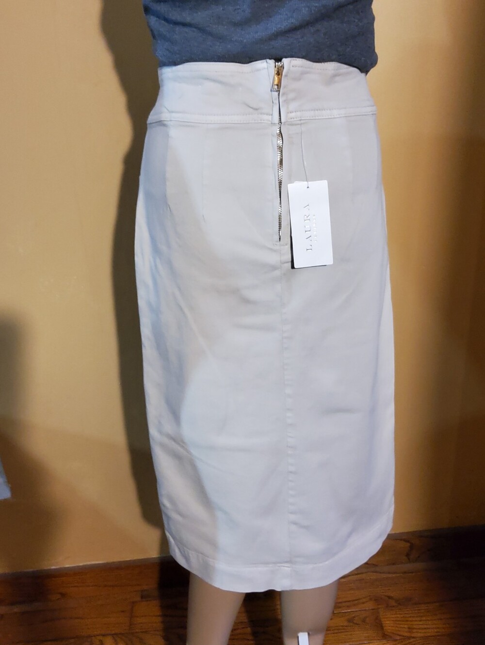 Laura Petites Cream Midi Skirt with Center Slit - Picture 9 of 9